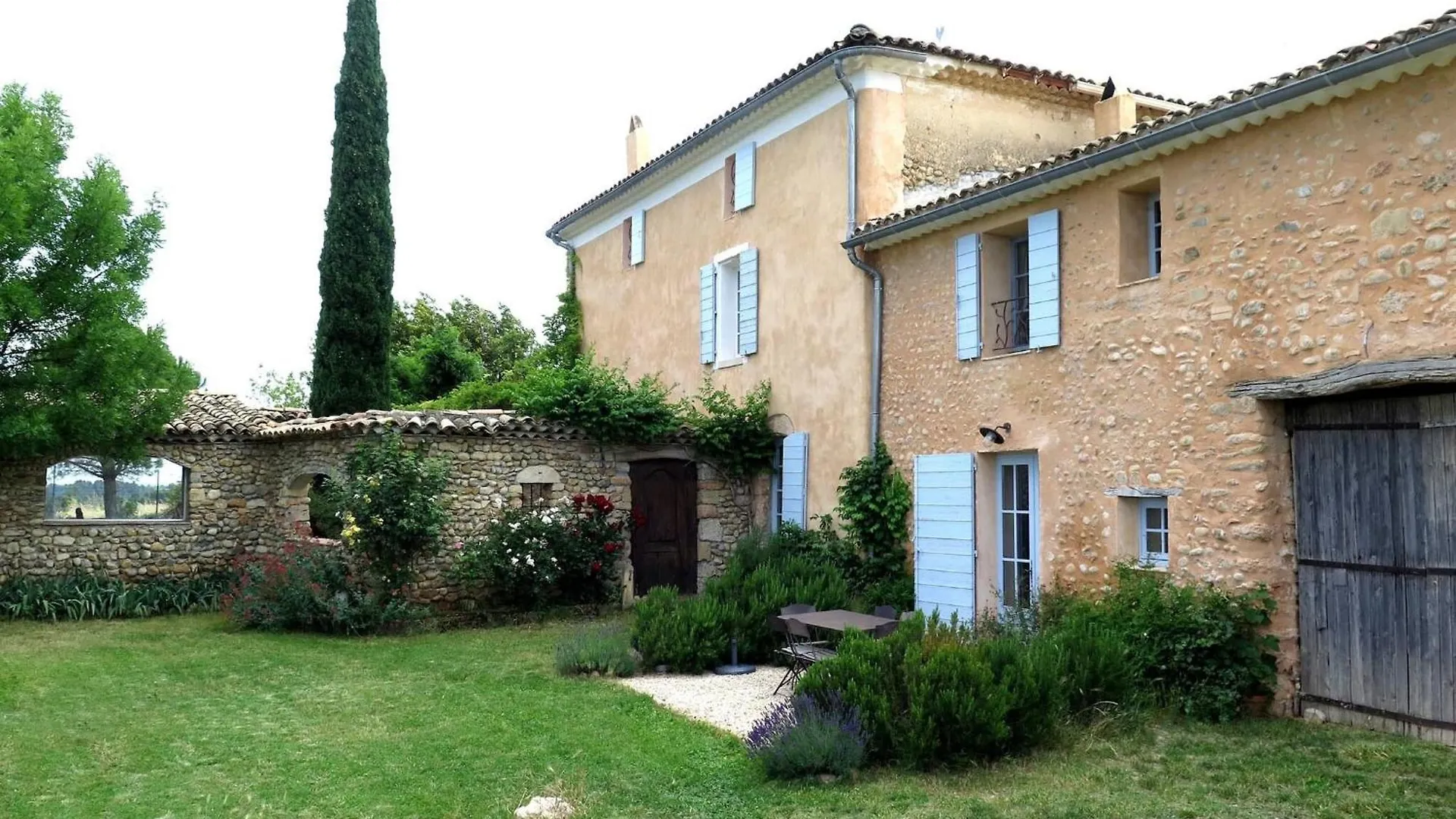 Casa de Férias Cottage In The Clos De La Tuilerie Valensole França