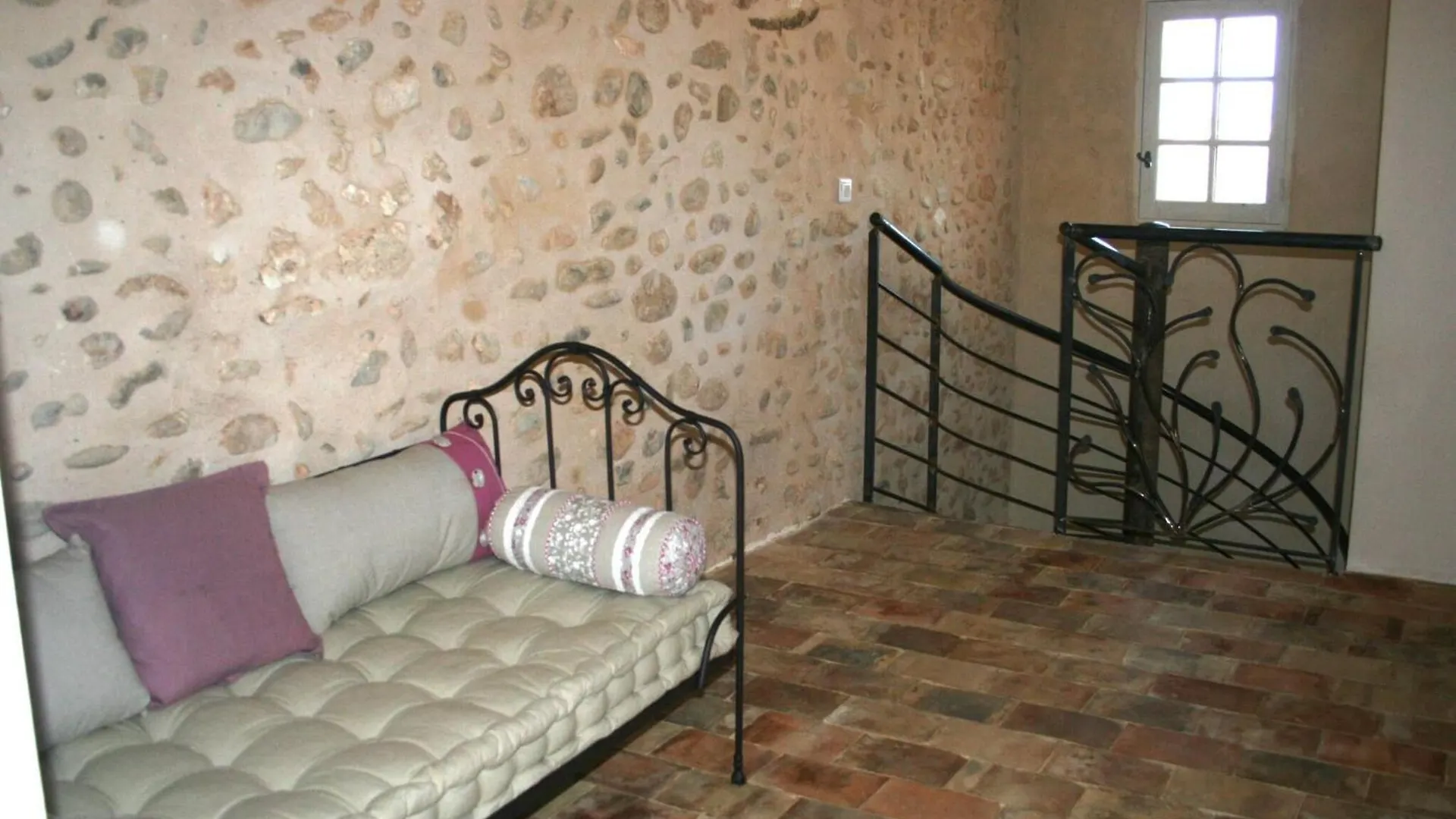 Cottage In The Clos De La Tuilerie Valensole Holiday home